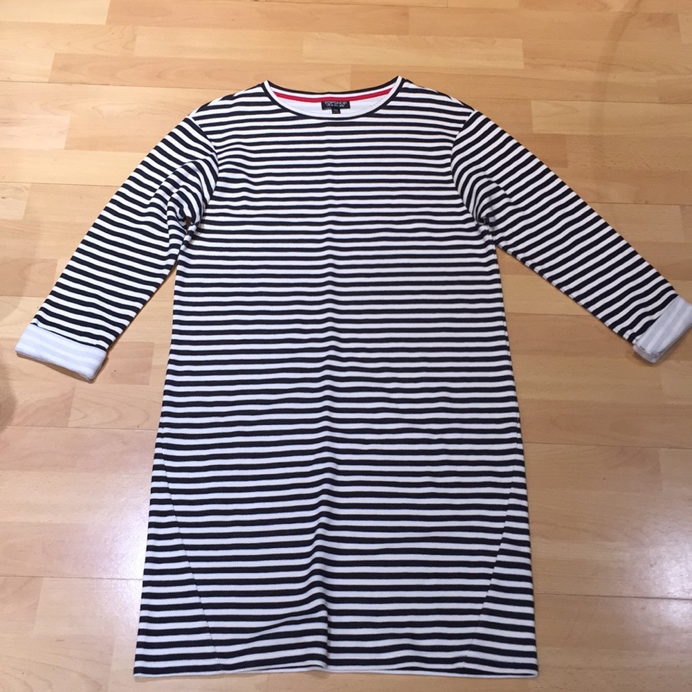 TOPSHOP WOMEN’S DRESS SIZE 6
